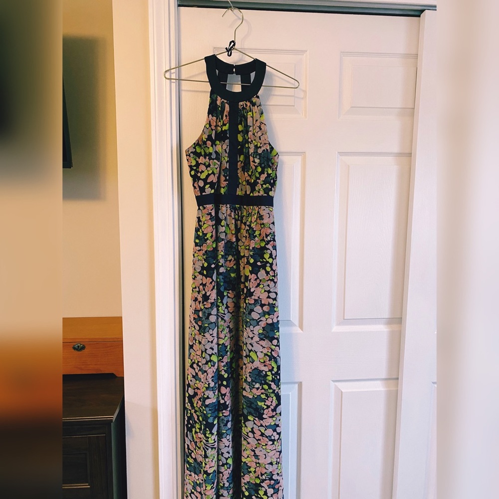 BCBG Max Azria Maxi dress with halter neck with button closure; size 4